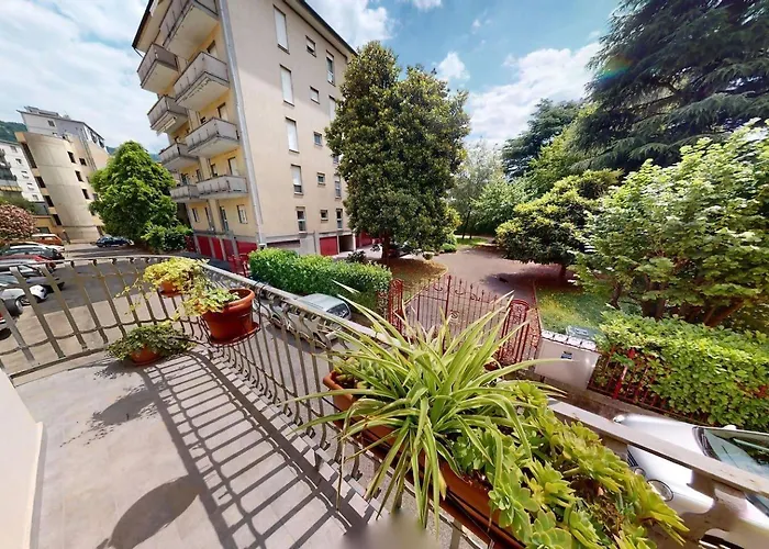 Apartament House -
